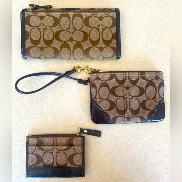 3 Pc: COACH “CC” Canvas & Leather Wallet, Wristlet, & Coin Purse w/Keychain, EUC - Picture 2 of 16